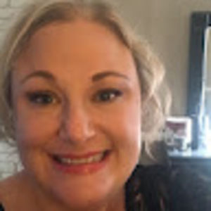 Meet your Posher, Moira